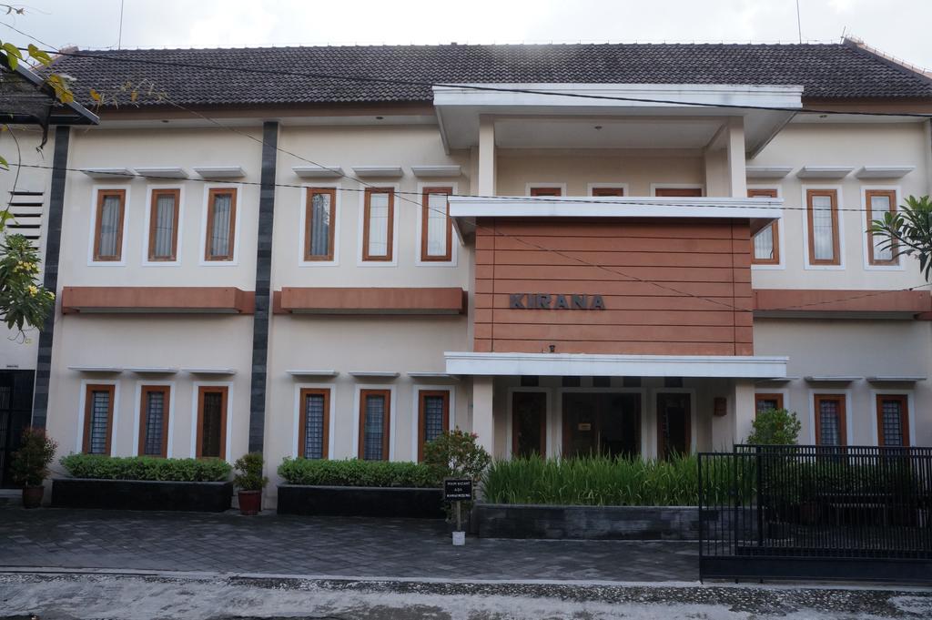 Hotel Kirana Γιογκιακάρτα Εξωτερικό φωτογραφία